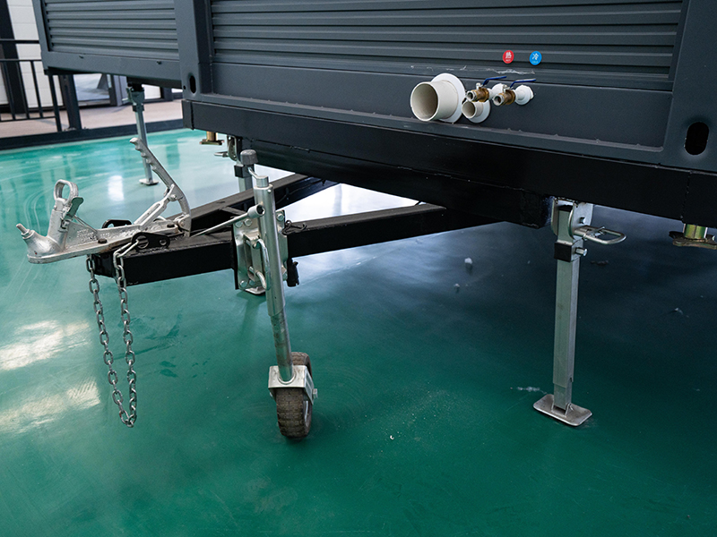 Trailer-mounted Double-wing Expandable House(Image3) Trailer-mounted Double-wing Expandable House(Image3)